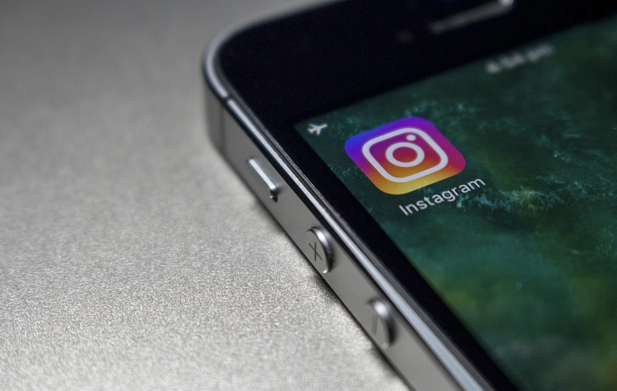 Instagram testar funktion för att lyfta fram missat innehåll från vänner