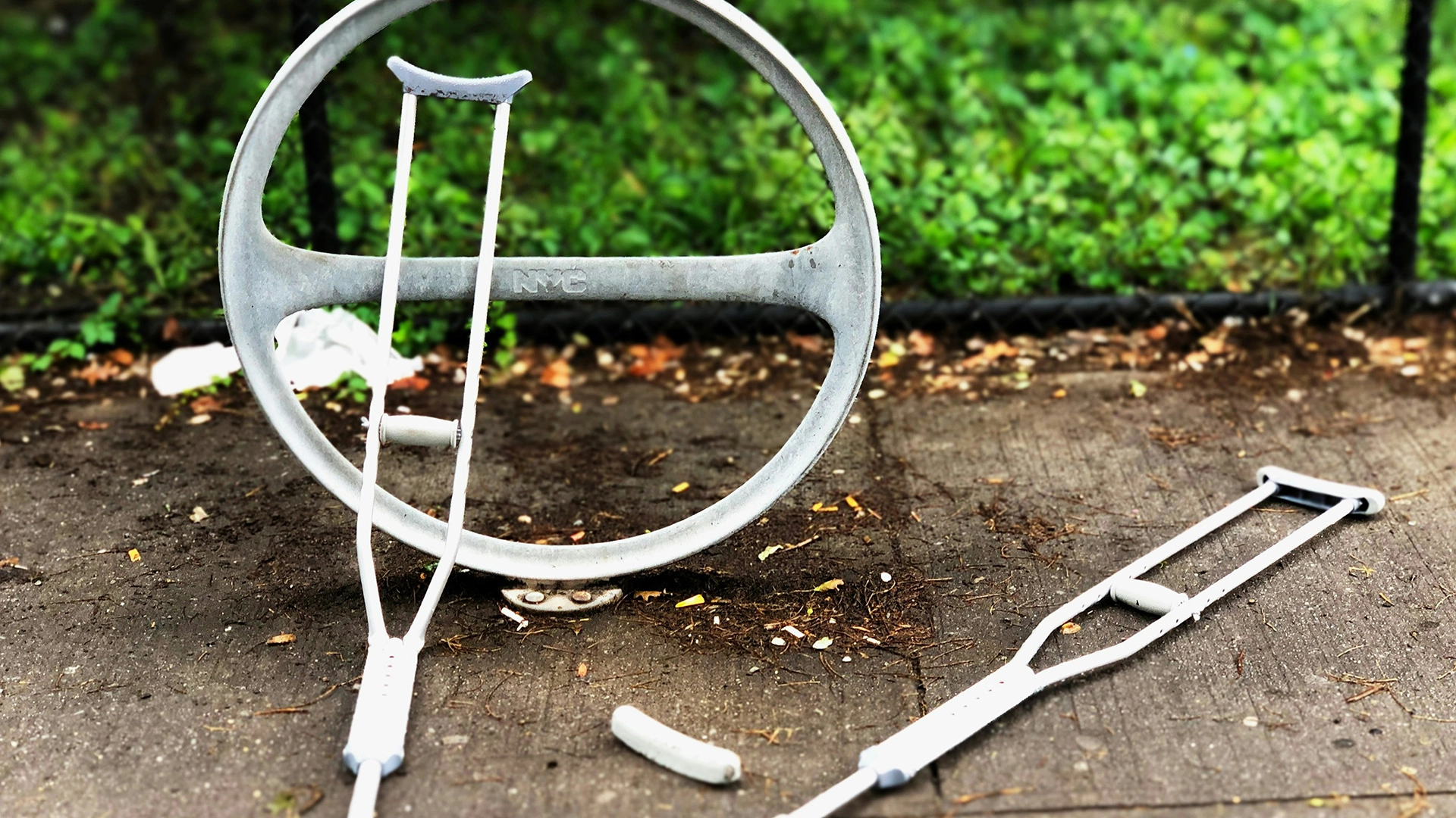 Bärbar AI-enhet hjälper strokeöverlevare att undvika fall under rehabilitering
